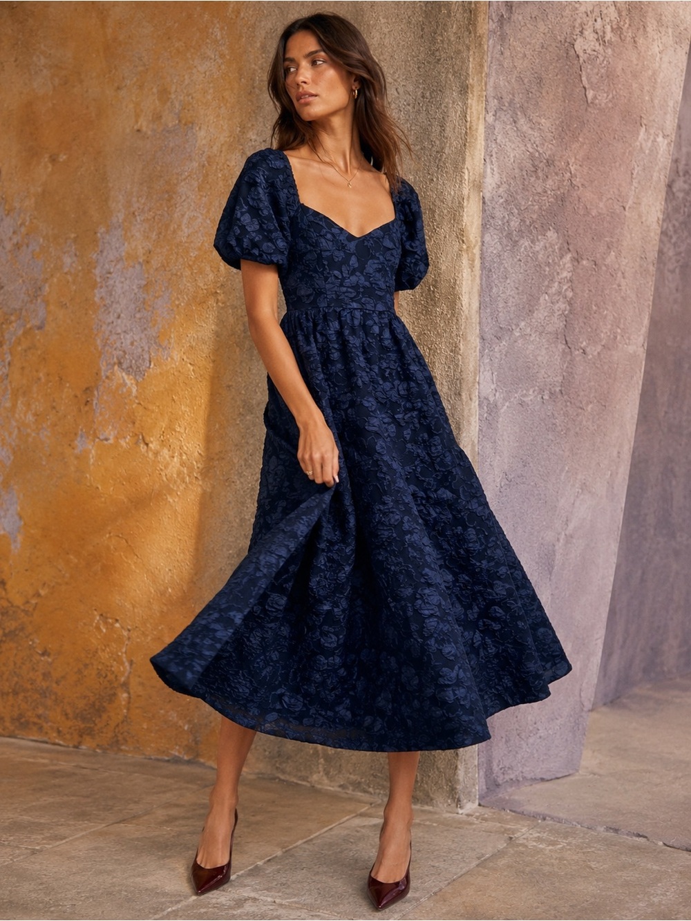 August Sky NWOT Floral Jacquard Sweetheart Neck Midi Dress Navy, Size M